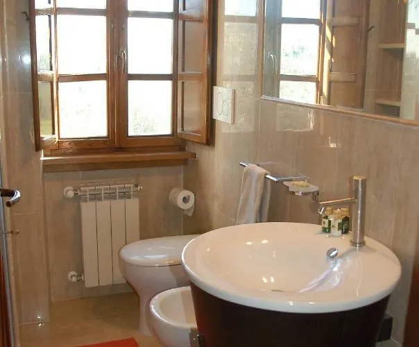 アパート Il Riccio-casale Panoramico Con Piscina In Versilia *