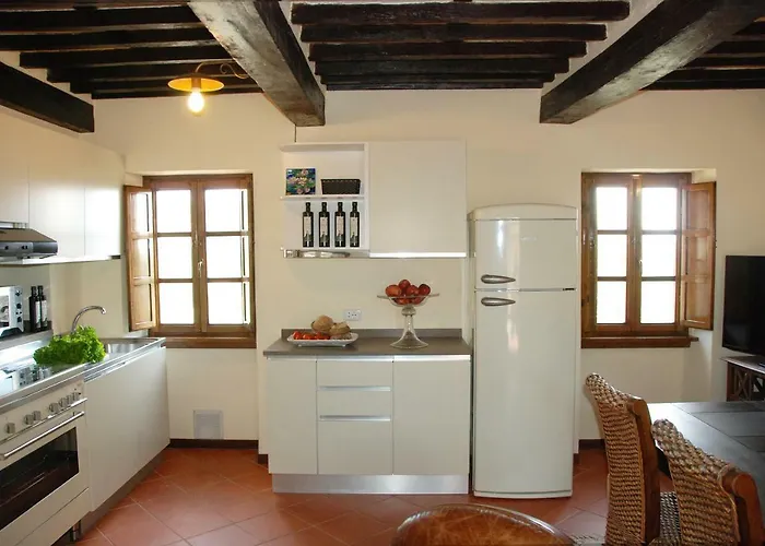 Il Riccio-casale Panoramico Con Piscina In Versilia アパート *