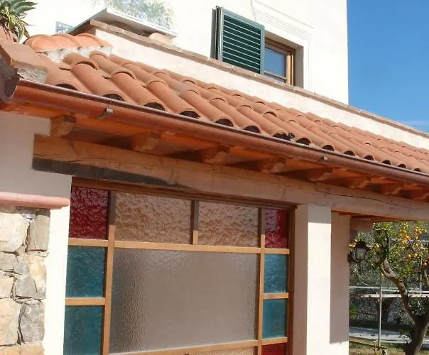 Il Riccio-casale Panoramico Con Piscina In Versilia *